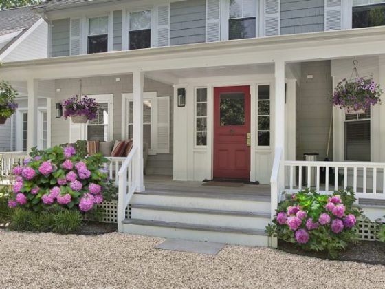 white fences inn b&B bed and breakfast the hamptons stay vacation long island water mill