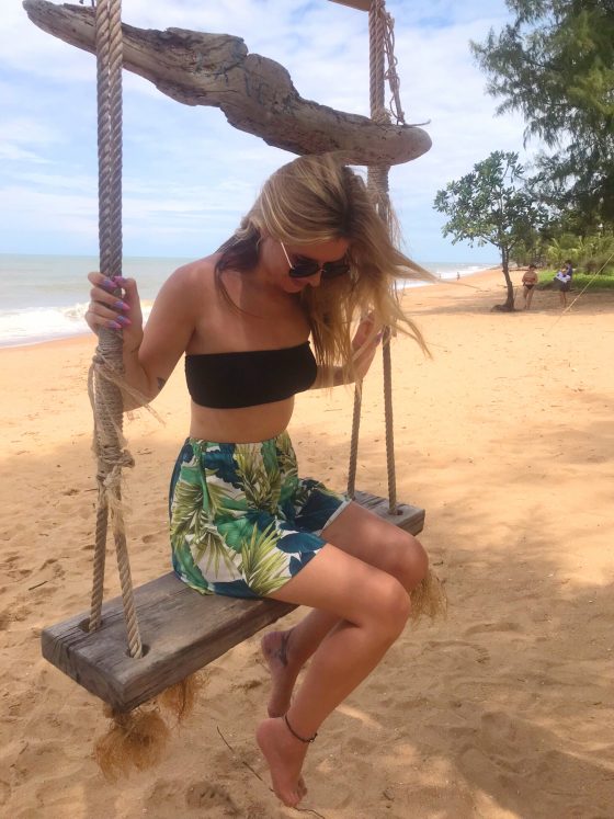 girl vacation smile blonde woman